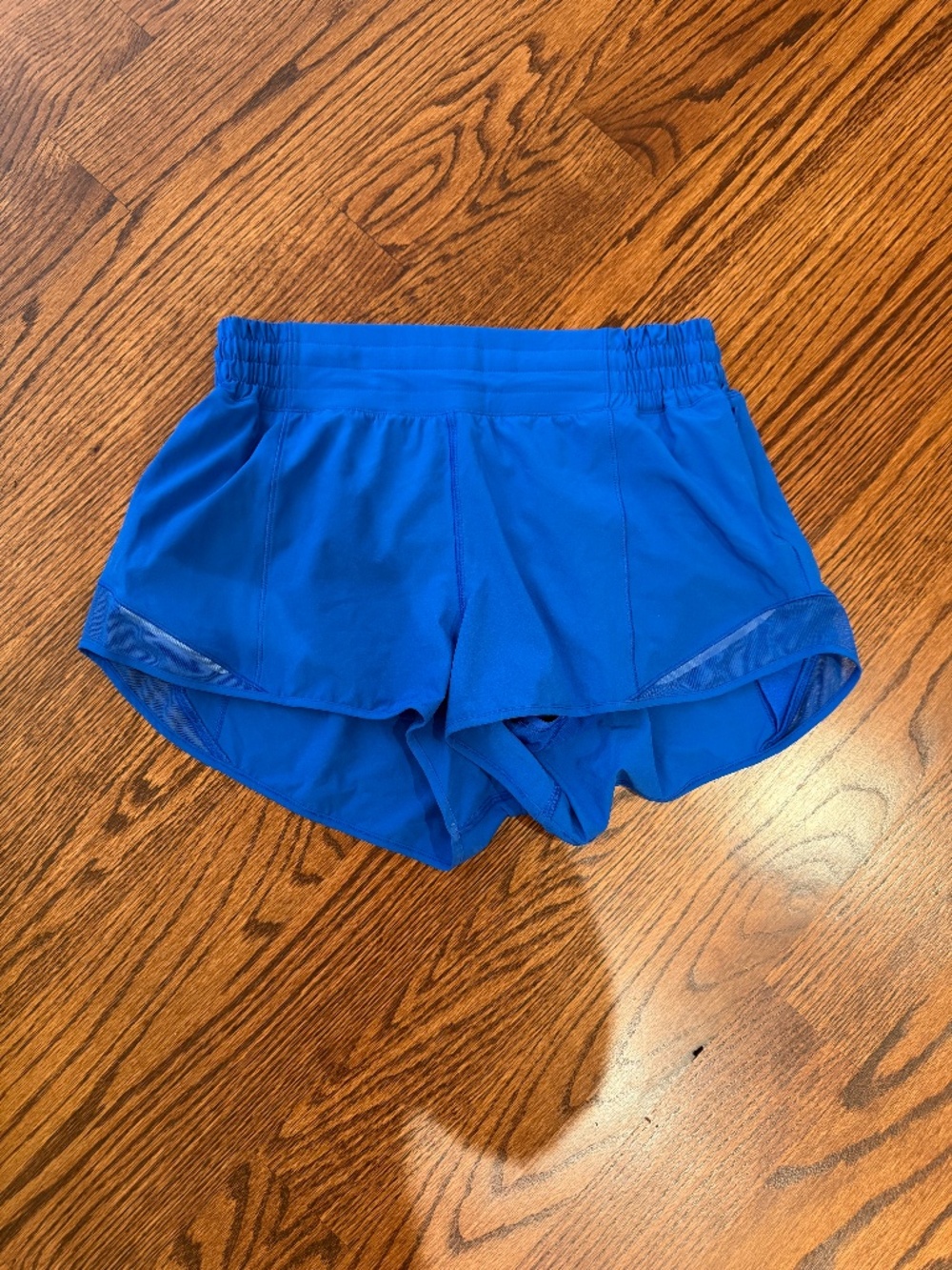 Lululemon Hotty Hot shorts lined, high rise 2.5" size 8 (color: cobalt blue)